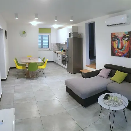 Freya - Holiday home *